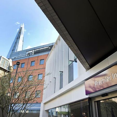 Premier Inn Southwark Borough High St Лондон Экстерьер фото