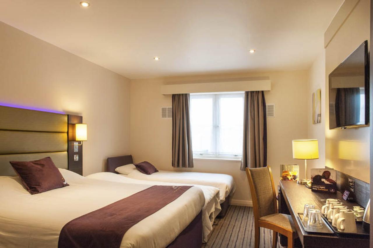 Premier Inn Southwark Borough High St Лондон Экстерьер фото