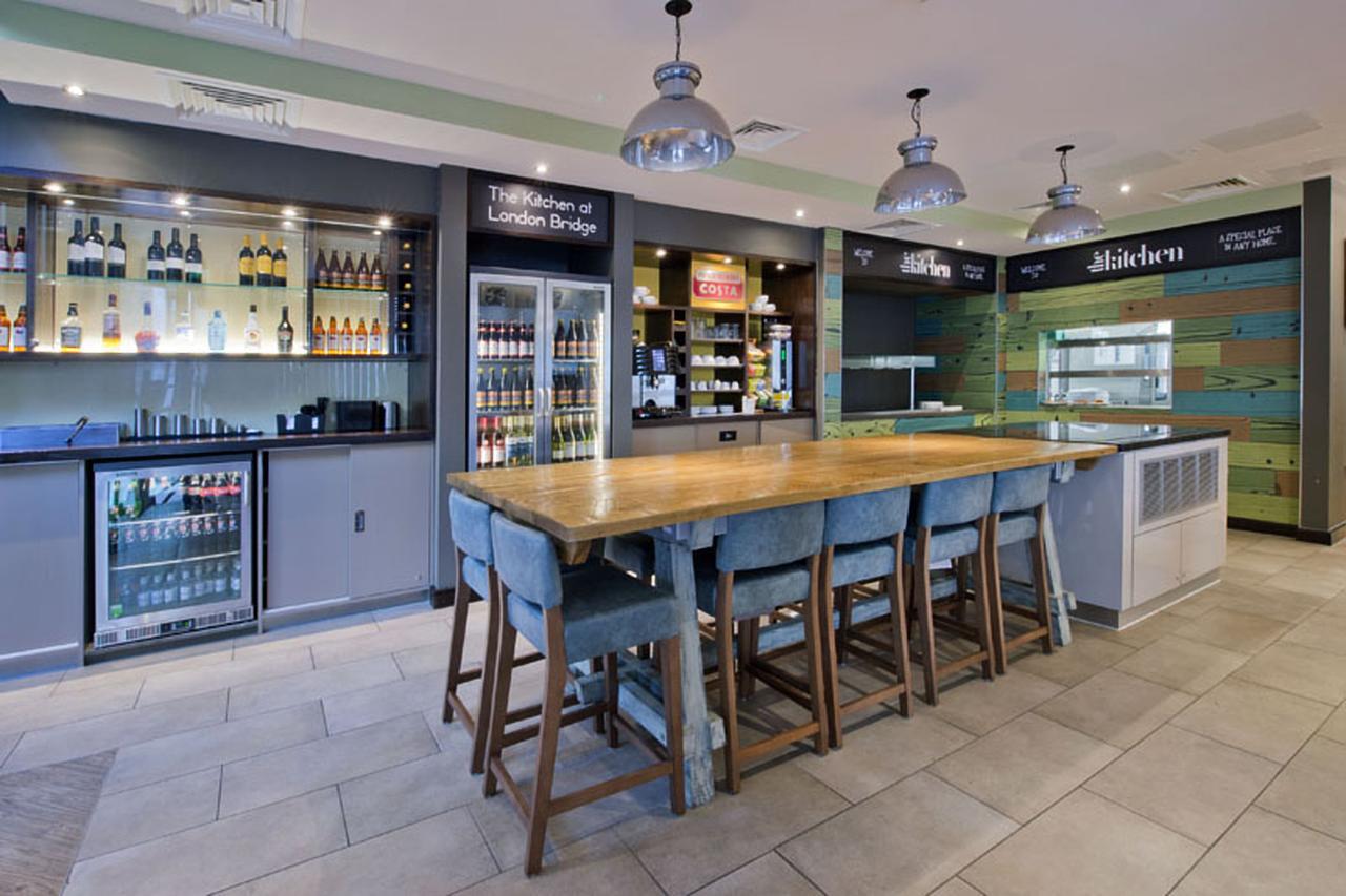 Premier Inn Southwark Borough High St Лондон Экстерьер фото