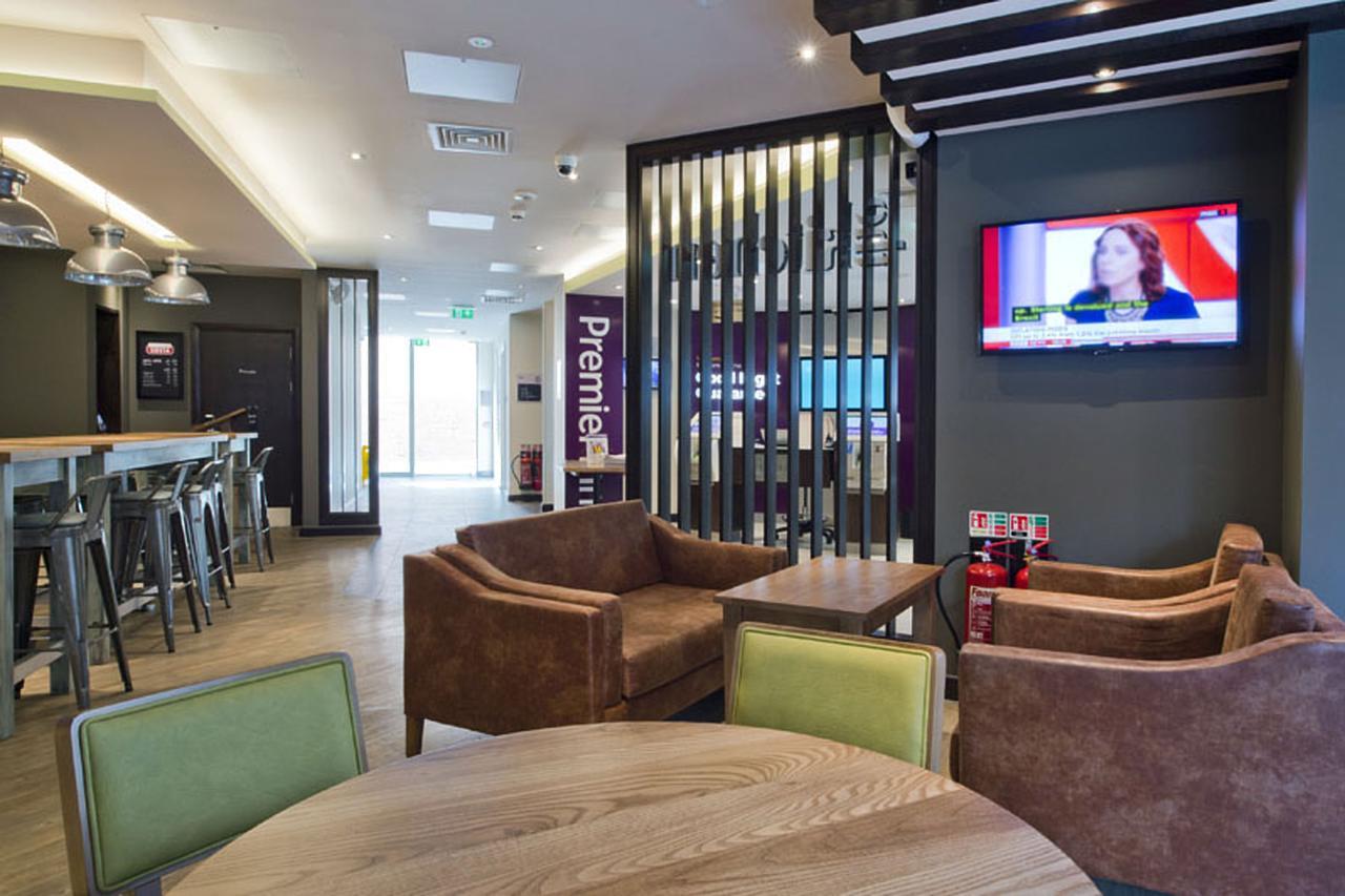 Premier Inn Southwark Borough High St Лондон Экстерьер фото